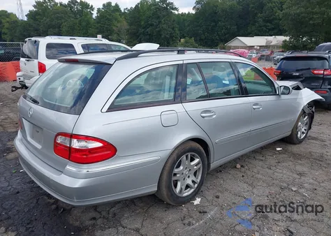 2004 Mercedes-Benz E 320 z USA, uszkodzony, nr VIN WDBUH65J64A402862